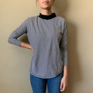 Publish B&W Mockneck LS Sz XS